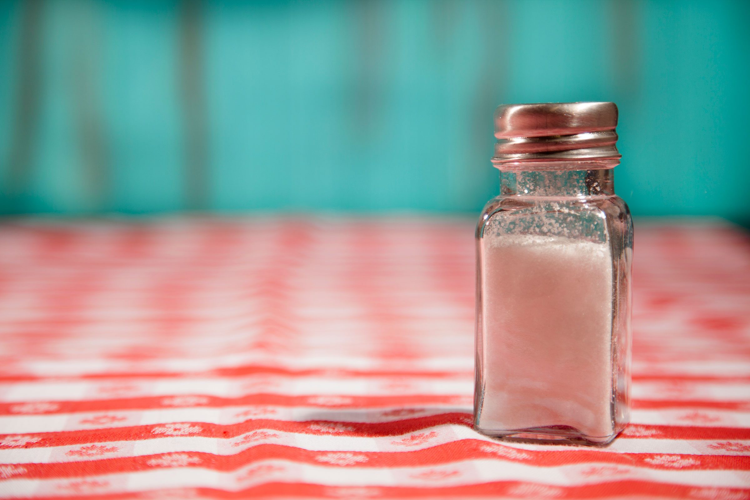 7 Clear Signs You’re Eating Too Much Salt