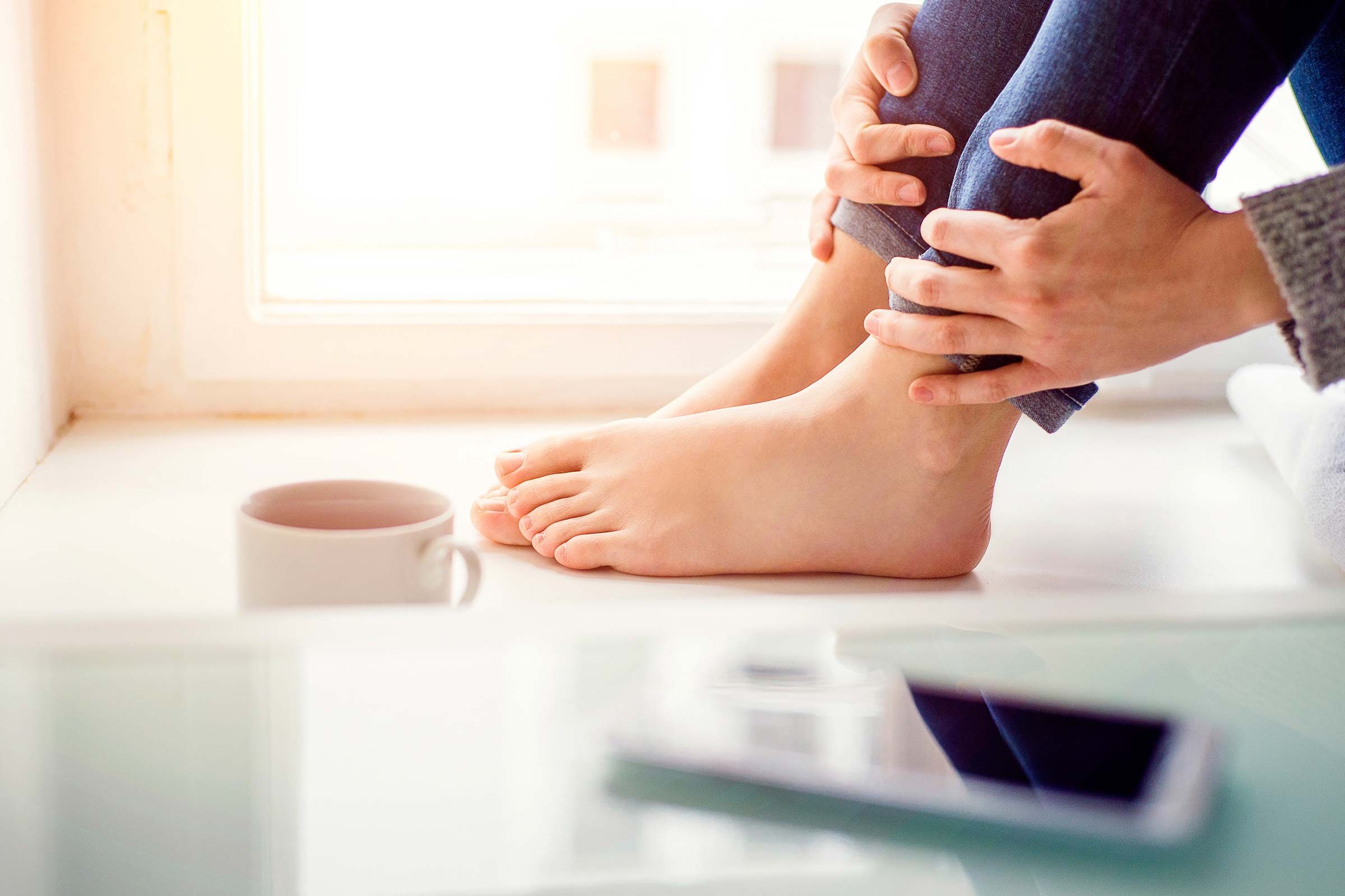 7 Foot and Toenail Fungus Treatments You Can Make at Home