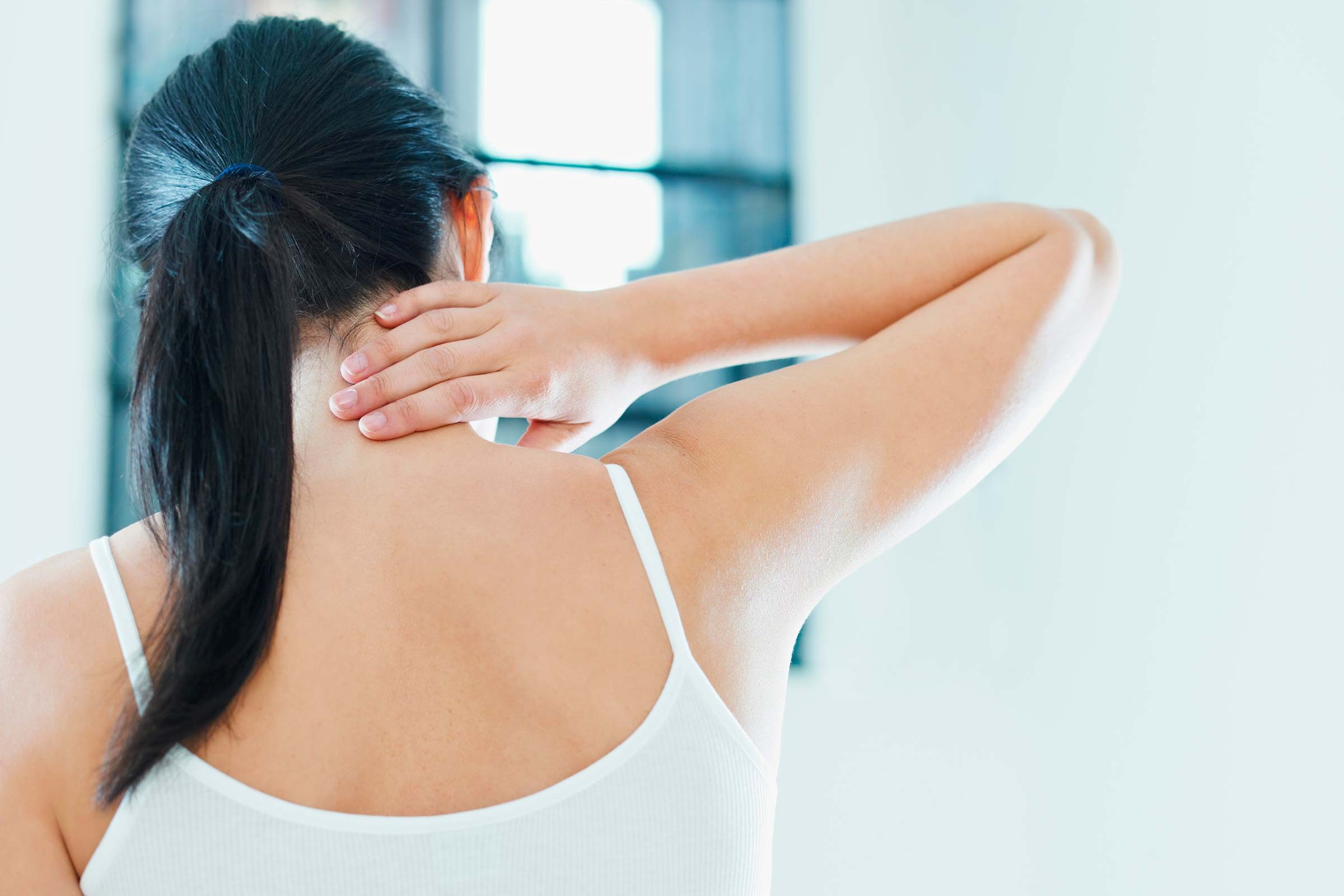 Woke Up With a Stiff Neck? Here’s What to Do Next
