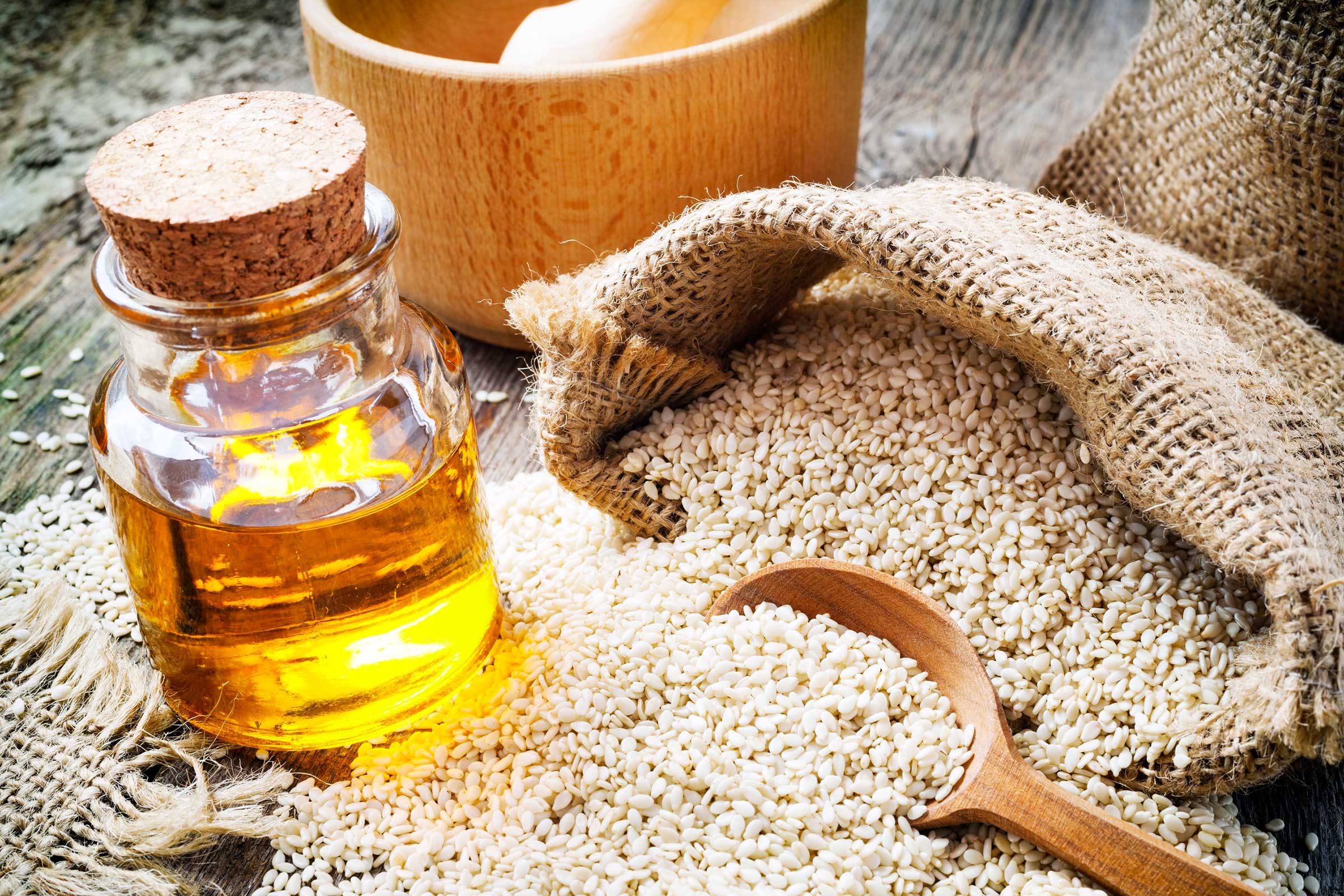 7 Sesame Oil Benefits That Will Make You Want to Try It