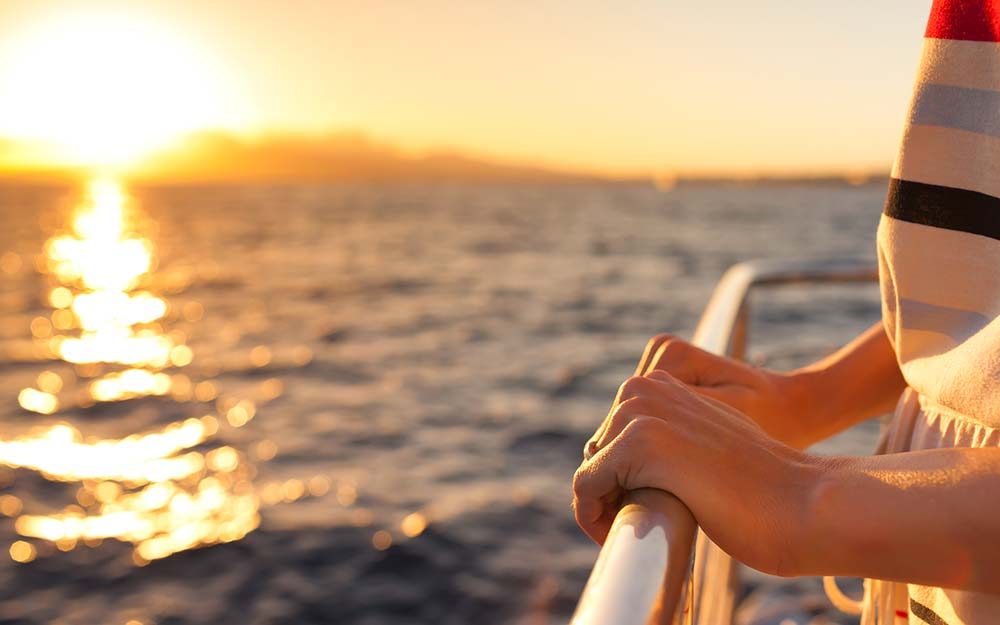 11 Smart Tricks to Not Get Sick on a Cruise