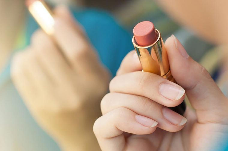 Dry Lips Avoid These Common Mistakes The Healthy