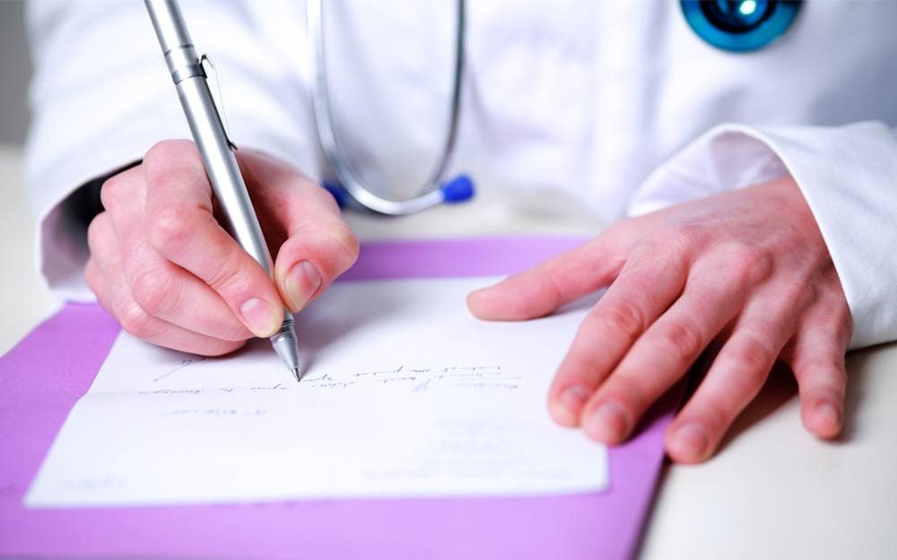 This is Why Many Doctors Have Sloppy Handwriting