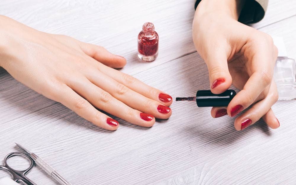 The Scary Thing Nail Polish Does to Your Body 10 Hours After You Apply It