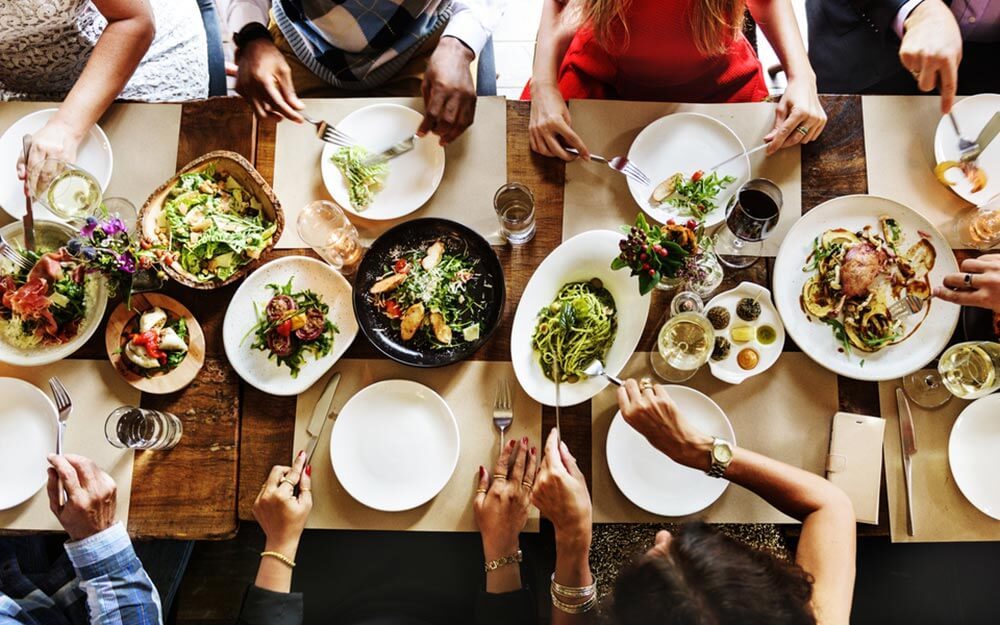 9 Meal Tricks Every Diabetic Should Follow to Survive Holiday Dinners
