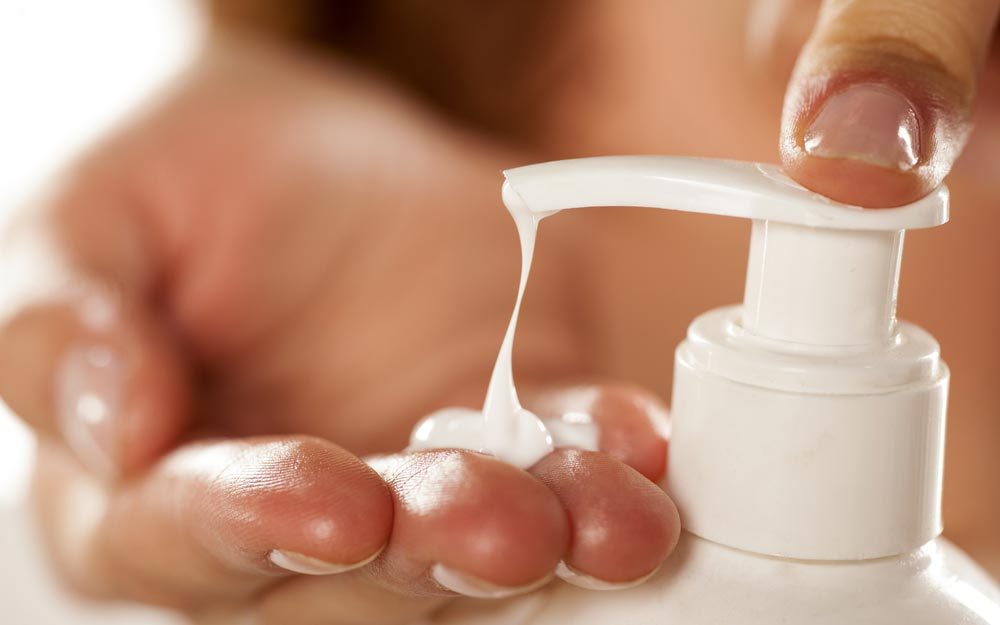 Eczema on Hands: 5 Doctor-Approved Home Remedies
