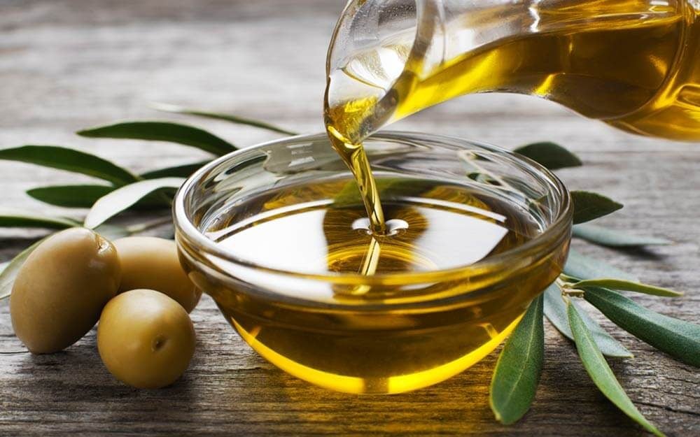 21 Amazing Health and Beauty Benefits of Olive Oil