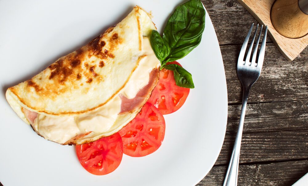 This Is Why You Might Want to Stop Ordering Egg White Omelettes