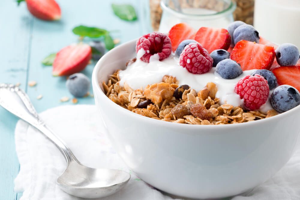 How Berries at Breakfast Could Help You Lose Weight | The Healthy