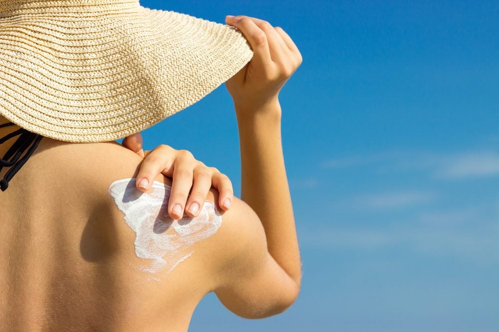10 Sunscreen Myths You Believe That Make Dermatologists Cringe