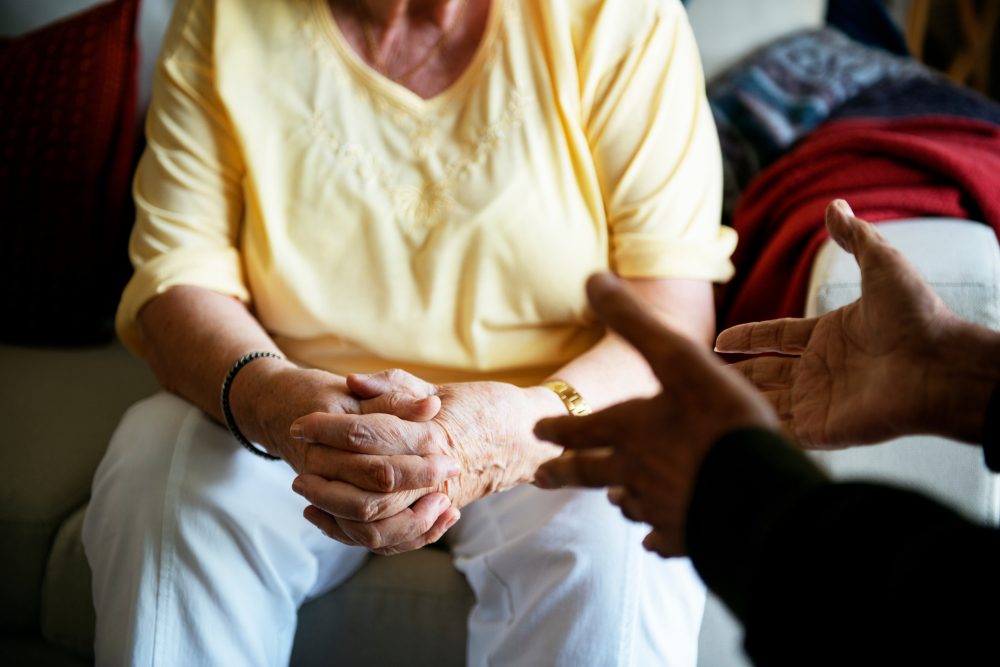 6 Signs Your Family Member's 'Forgetfulness' Is Actually Alzheimer's Disease