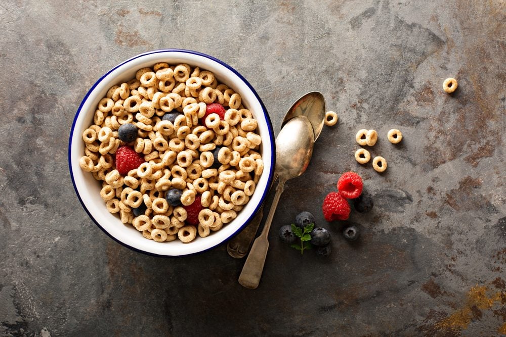 13 Healthy Cereals Nutrition Pros Swear By