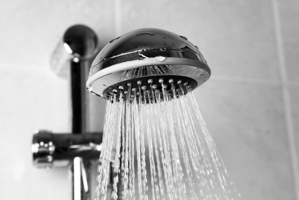 9 Ways You’re Probably Showering Wrong in the Winter