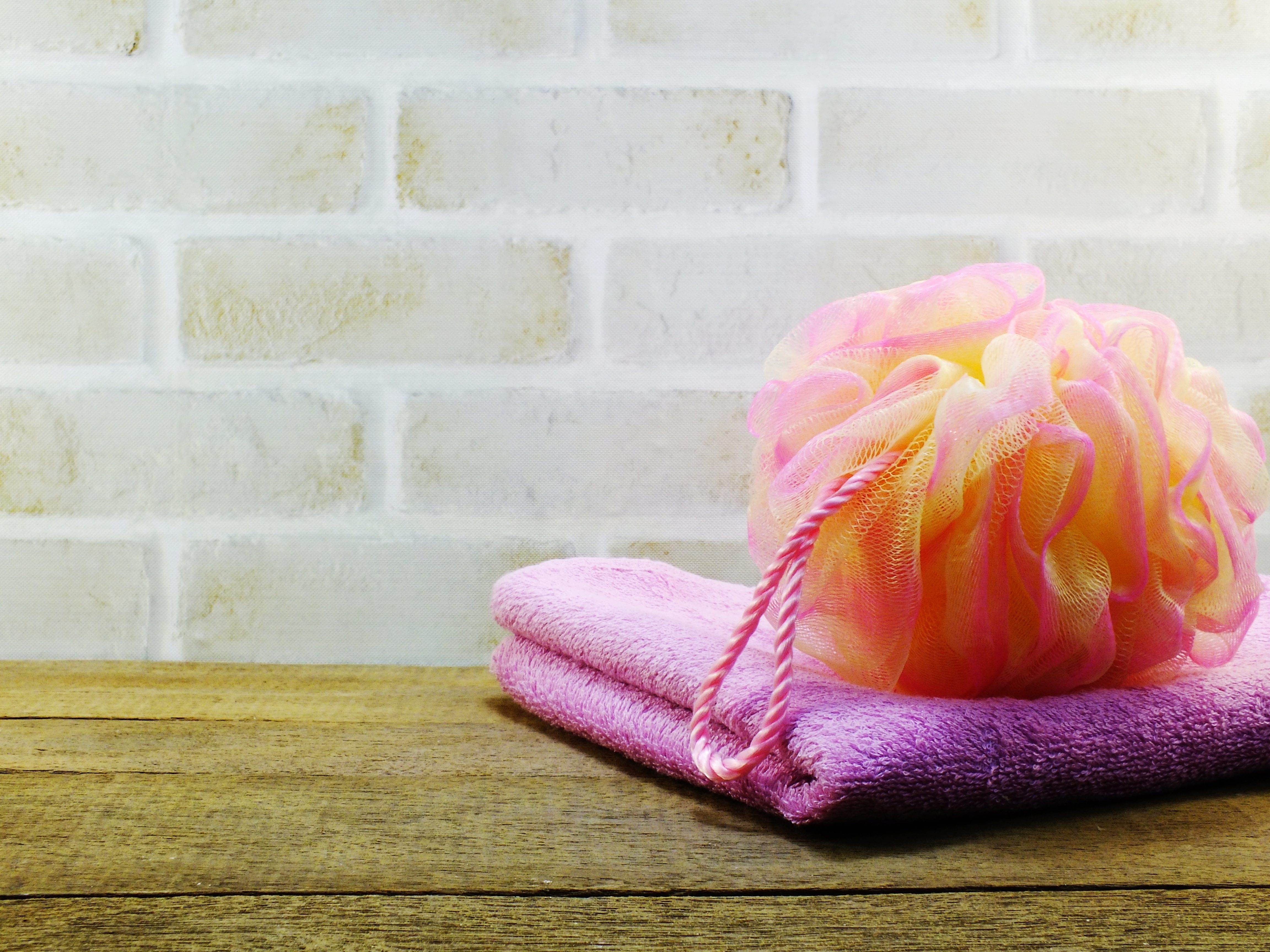 Why Dermatologists Don't Use Loofahs—And You Shouldn't Either