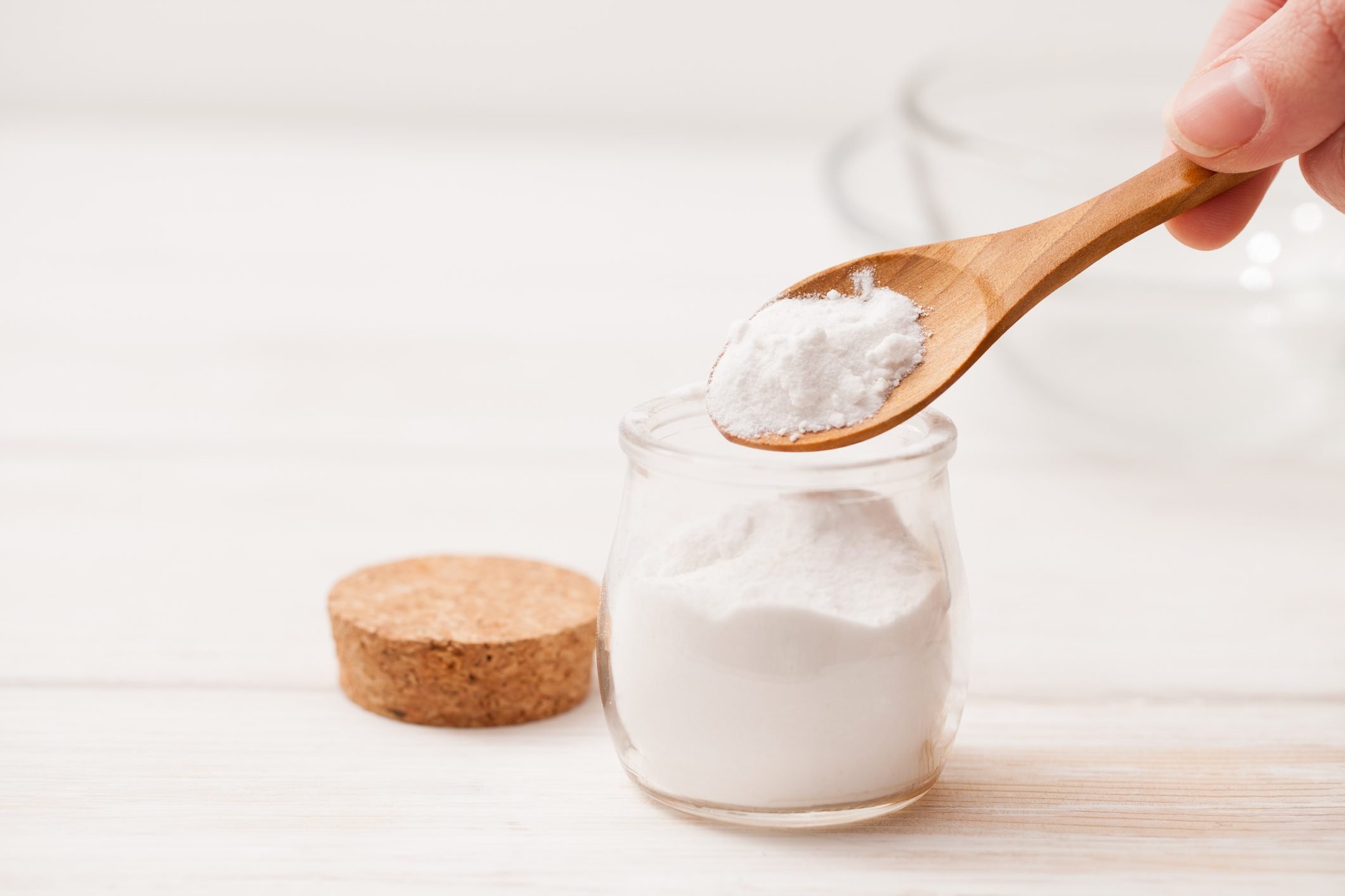 10 Healthy Uses for Baking Soda