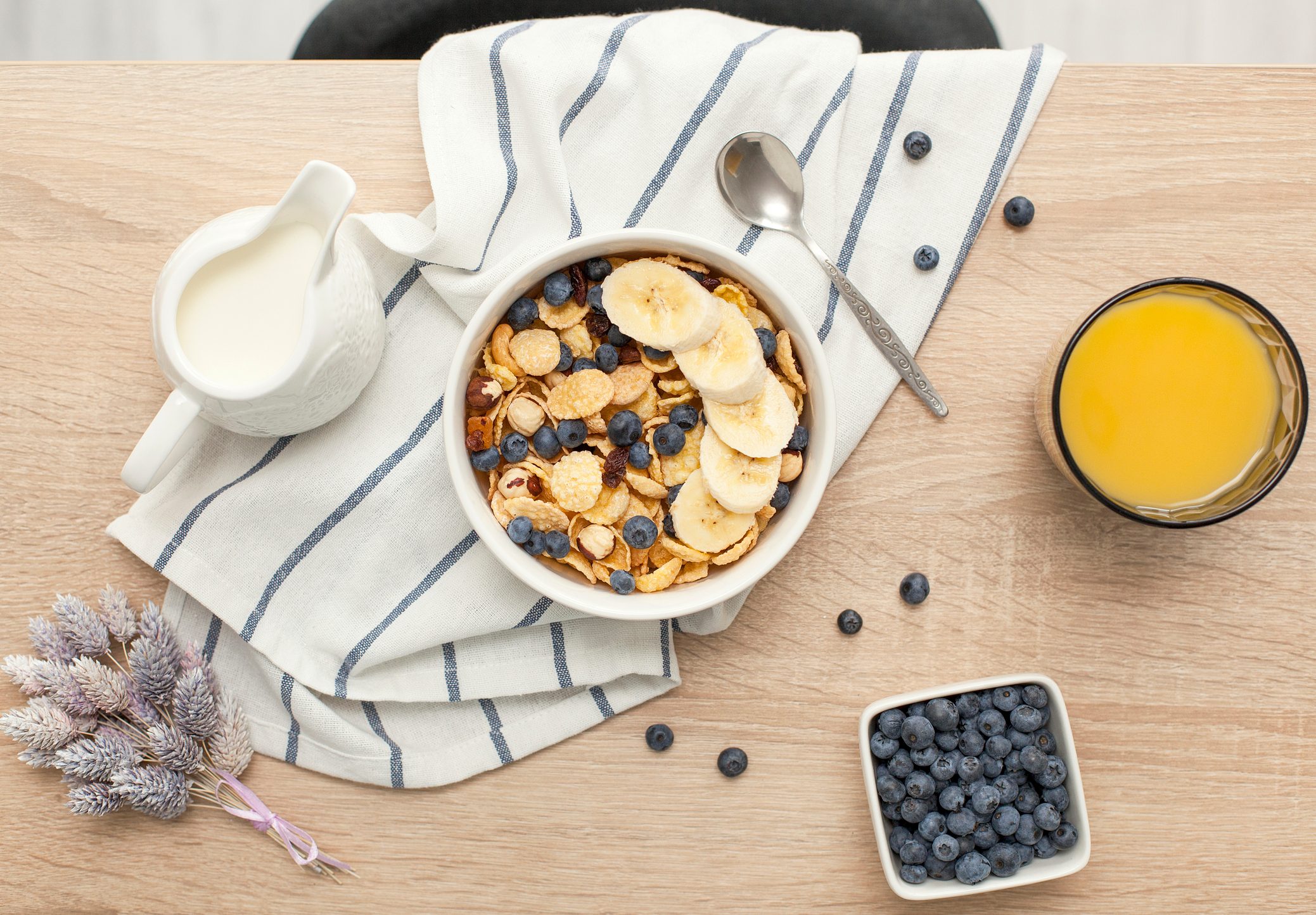 16 Things Doctors Eat for Breakfast Every Day