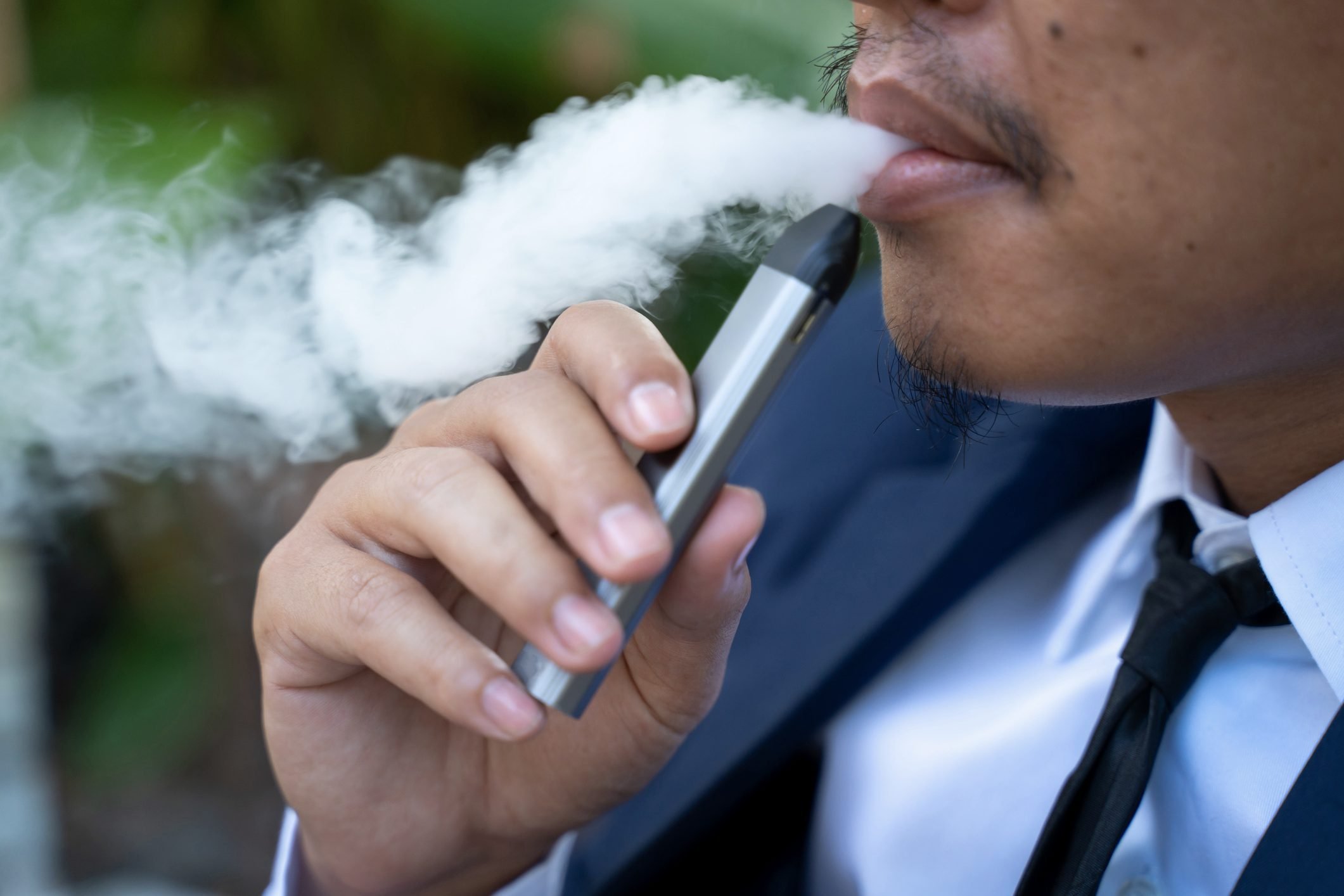 9 Urgent Reasons to Stop Vaping Right Now