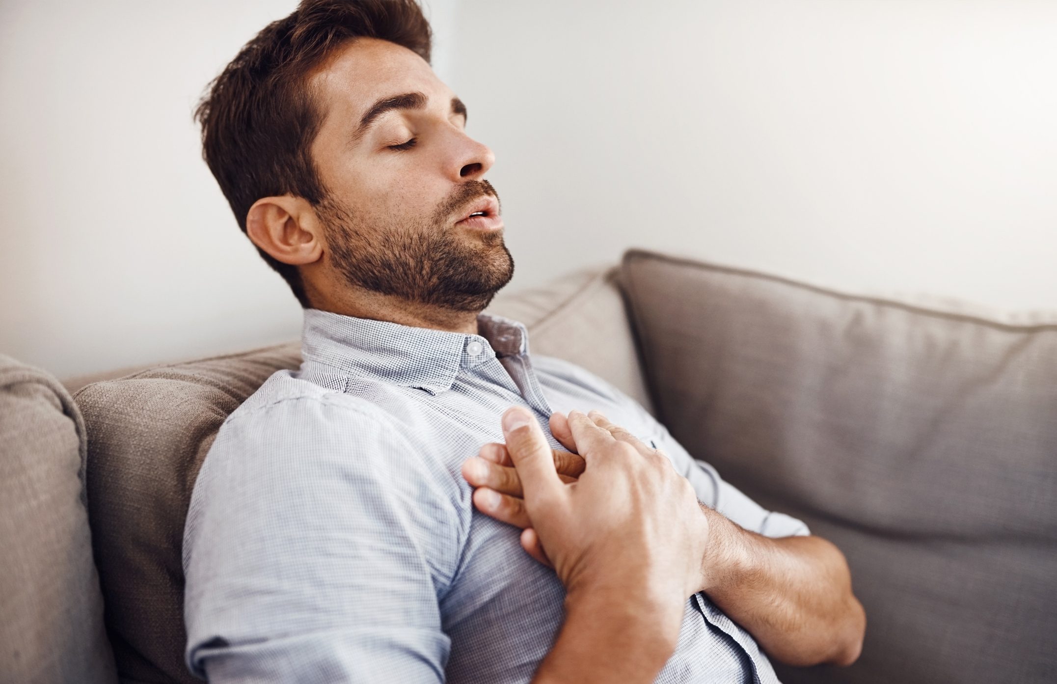 What It Could Mean If You Have Right Side Chest Pain The Healthy