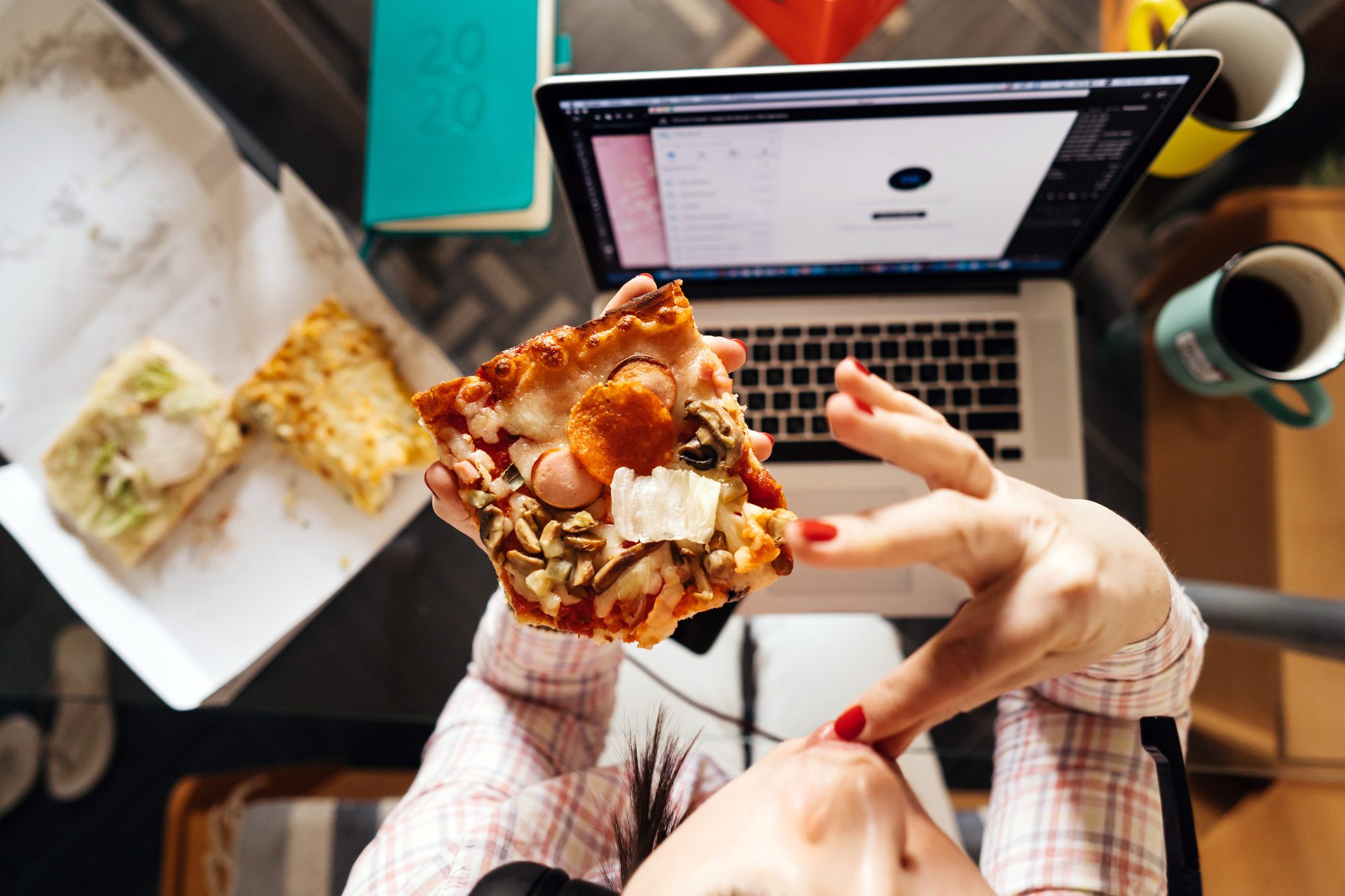 How to Prevent Overeating When You're Working from Home
