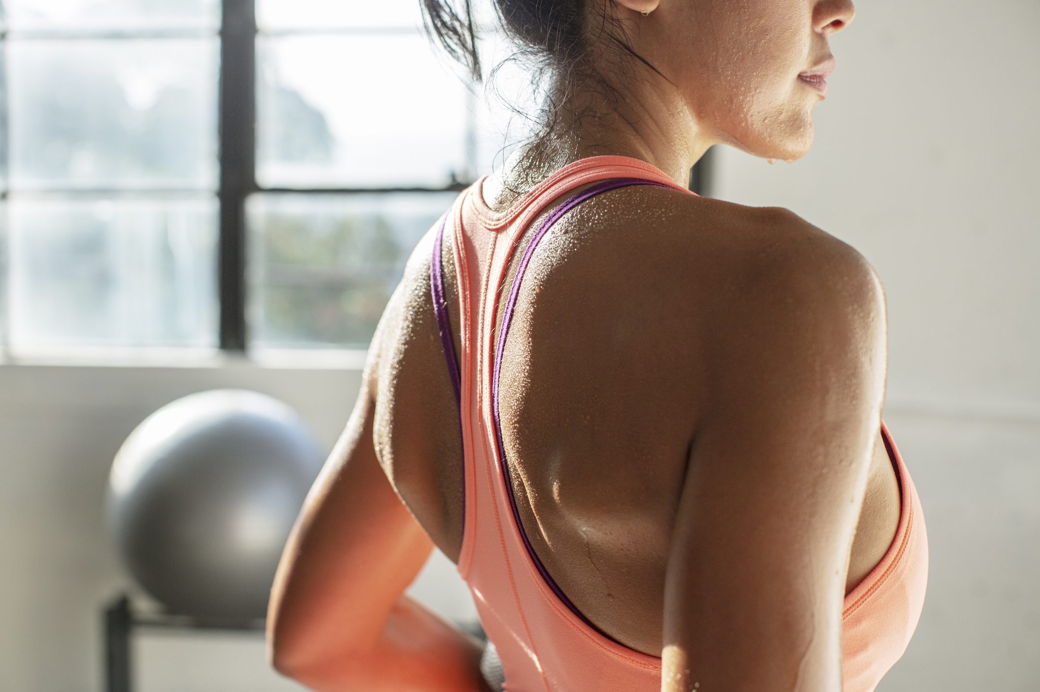 Here's How to Get the Sweat Smell Out of Workout Clothes