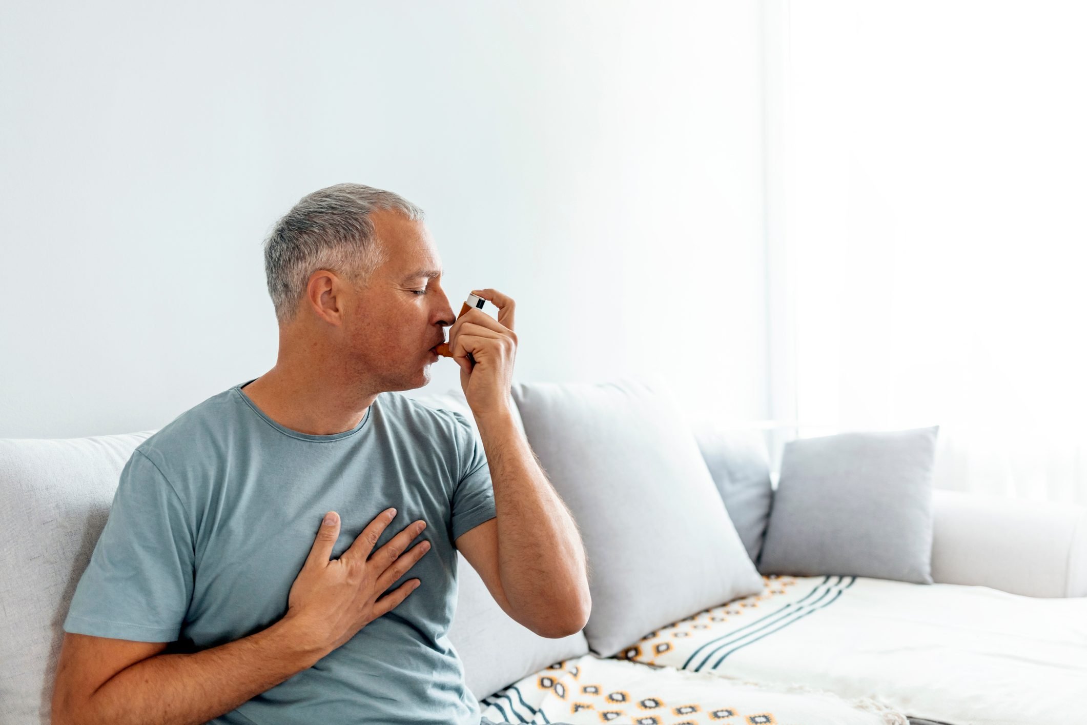 Here are 8 Asthma Symptoms in Adults You Should Know
