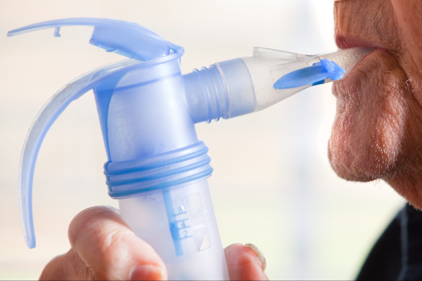 How To Use A Nebulizer What Doctors Need You To Know The Healthy