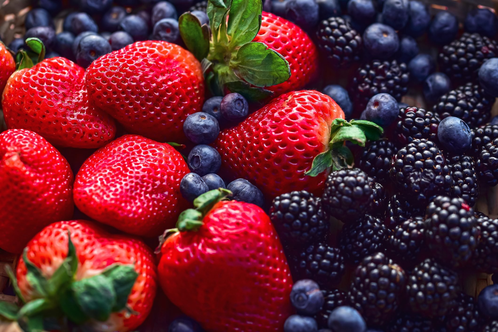 Eating This Berry Can Improve Your Heart & Brain Health in 8 Weeks, New Study Says