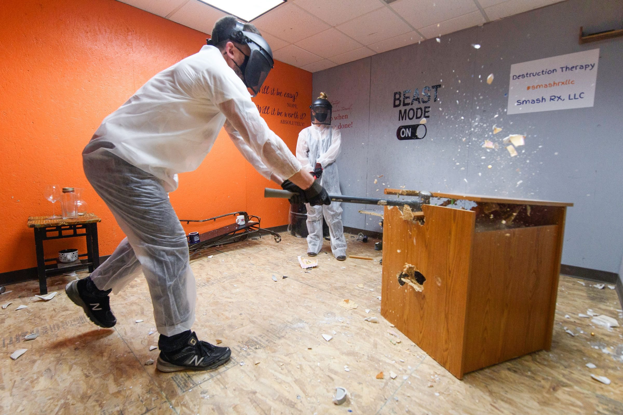 Looking for a "Rage Room"? A Therapist Suggests You Should Know This One Thing