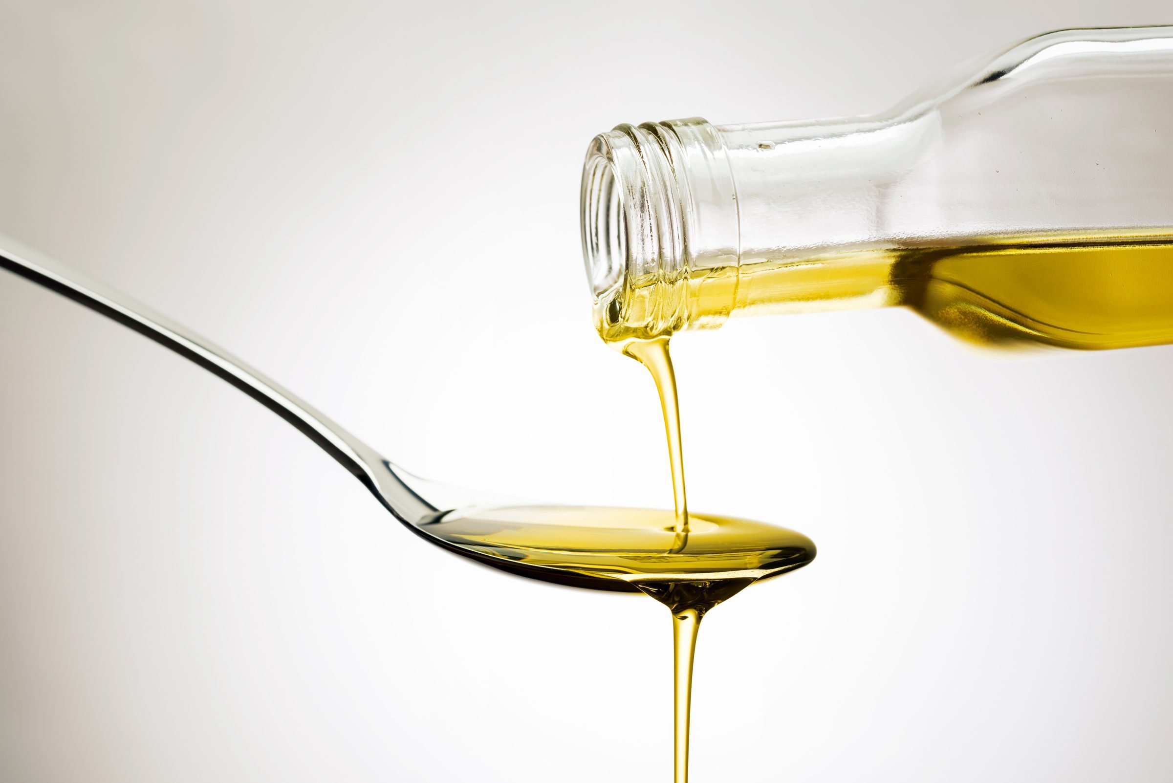 When You Use Olive Oil and Other All-Natural Oils as Moisturizer...Do You Absorb the Fat Content? An Obesity Doctor Explains